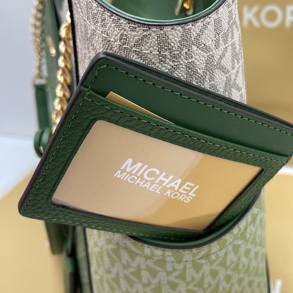 MICHAEL KORS
Large Pebbled Leather Card Holder Case
Fern Green 
NWT - Picture 14 of 16
